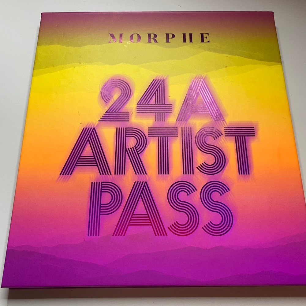 Morphe 24A artist pass palette saweetie collab